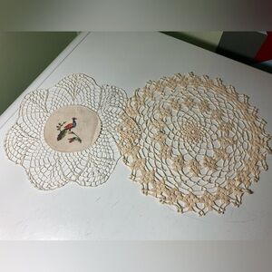 Vintage Crochet Doilies Set